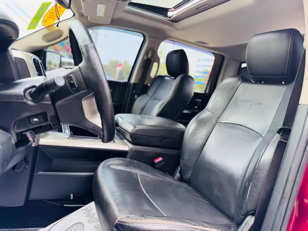 2015 Ram 1500 Laramie photo 22