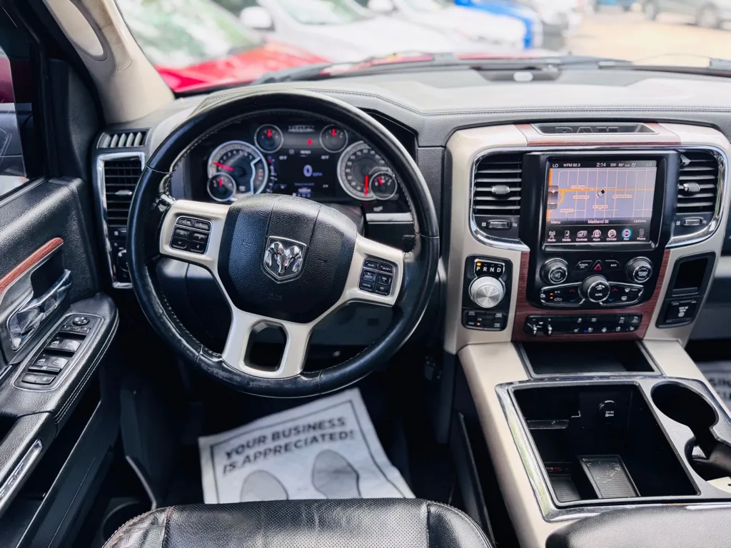 2015 Ram 1500 Laramie photo 26