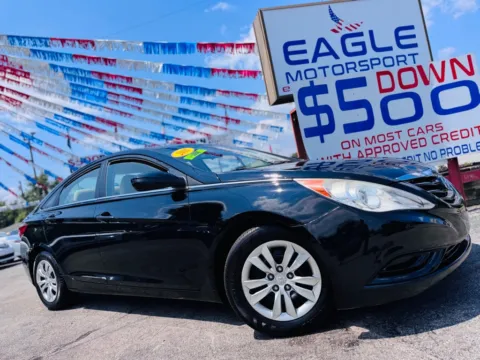 More photos of 2011 HYUNDAI SONATA GLS at Eagle Motorsport Used Cars, IN
