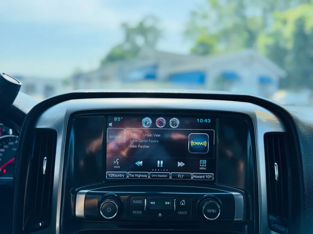 2015 Chevrolet Silverado 1500 LT photo 19
