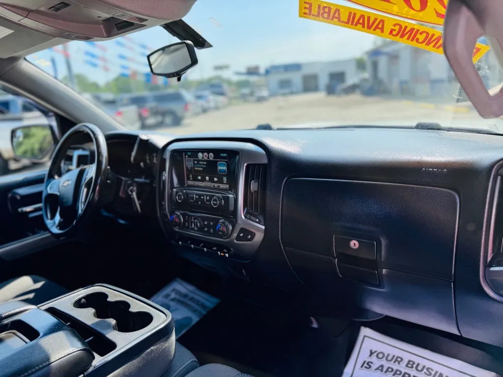 2015 Chevrolet Silverado 1500 LT photo 15