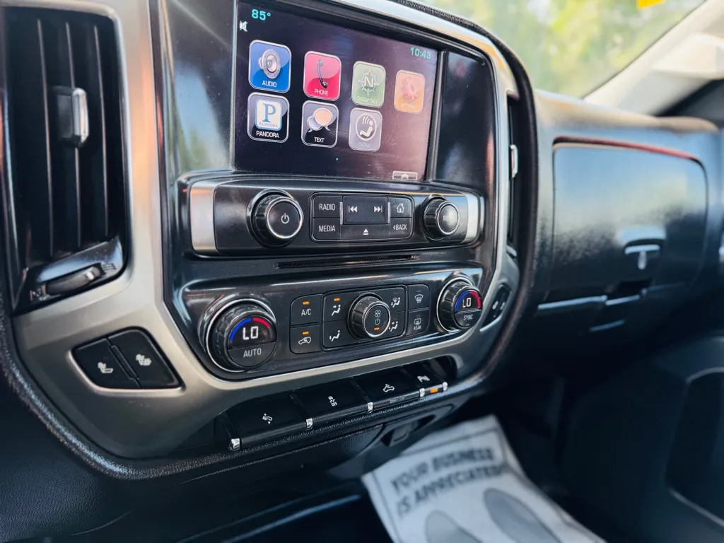 2015 Chevrolet Silverado 1500 LT photo 8