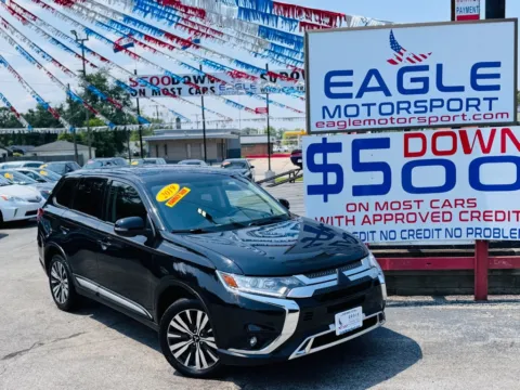 Photos of 2019 MITSUBISHI OUTLANDER SE for sale in Hobart, IN at Eagle Motorsport Used Cars