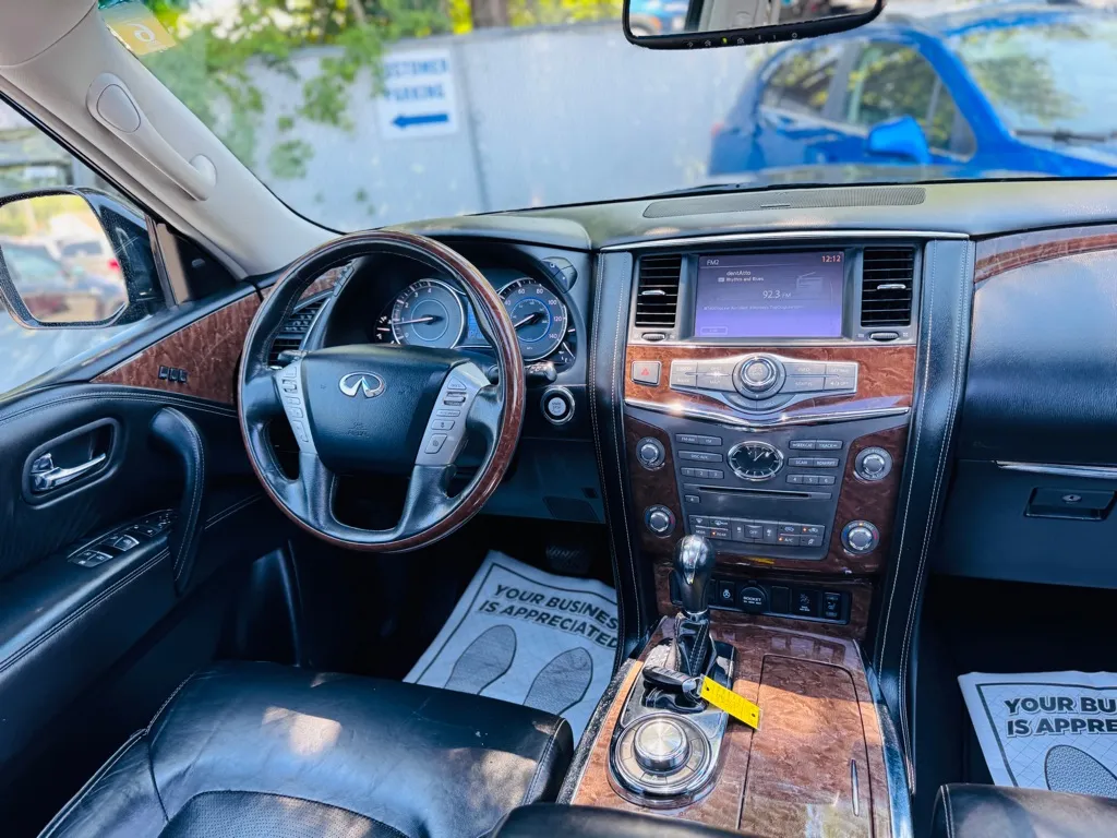 2017 Infiniti QX80 Base photo 50