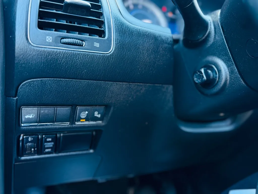 2017 Infiniti QX80 Base photo 32