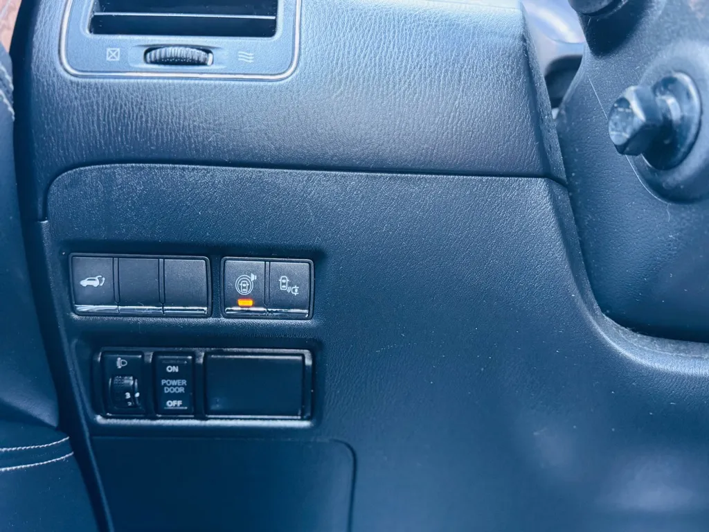 2017 Infiniti QX80 Base photo 13