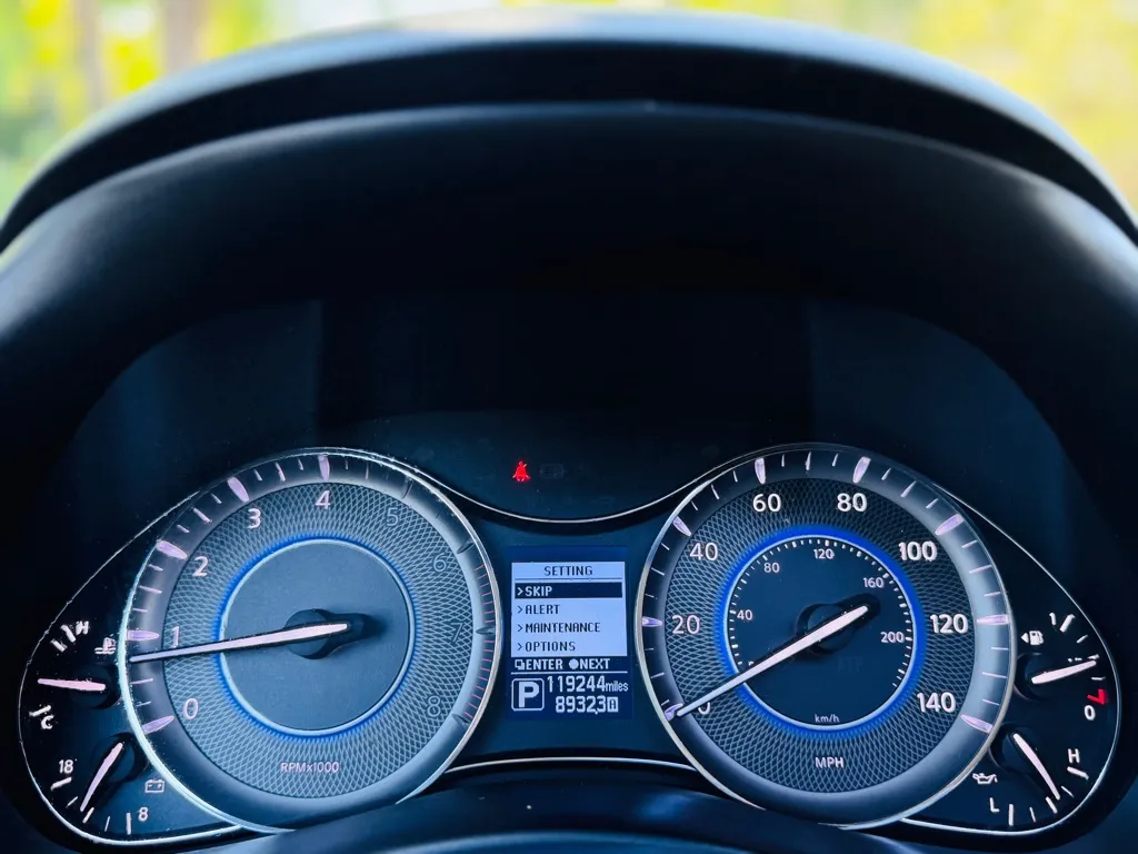 2017 Infiniti QX80 Base photo 14