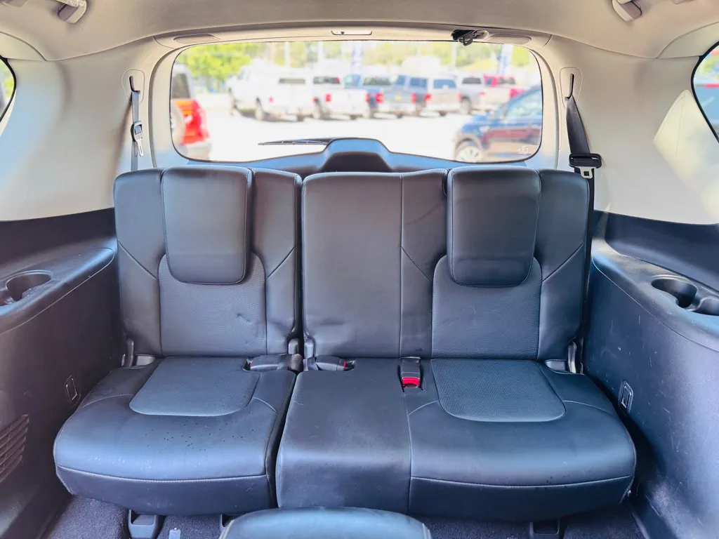 2017 Infiniti QX80 Base photo 10
