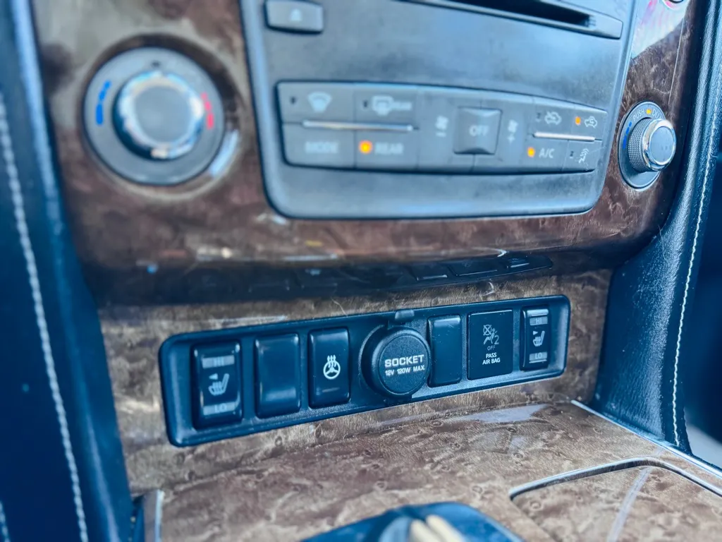 2017 Infiniti QX80 Base photo 18