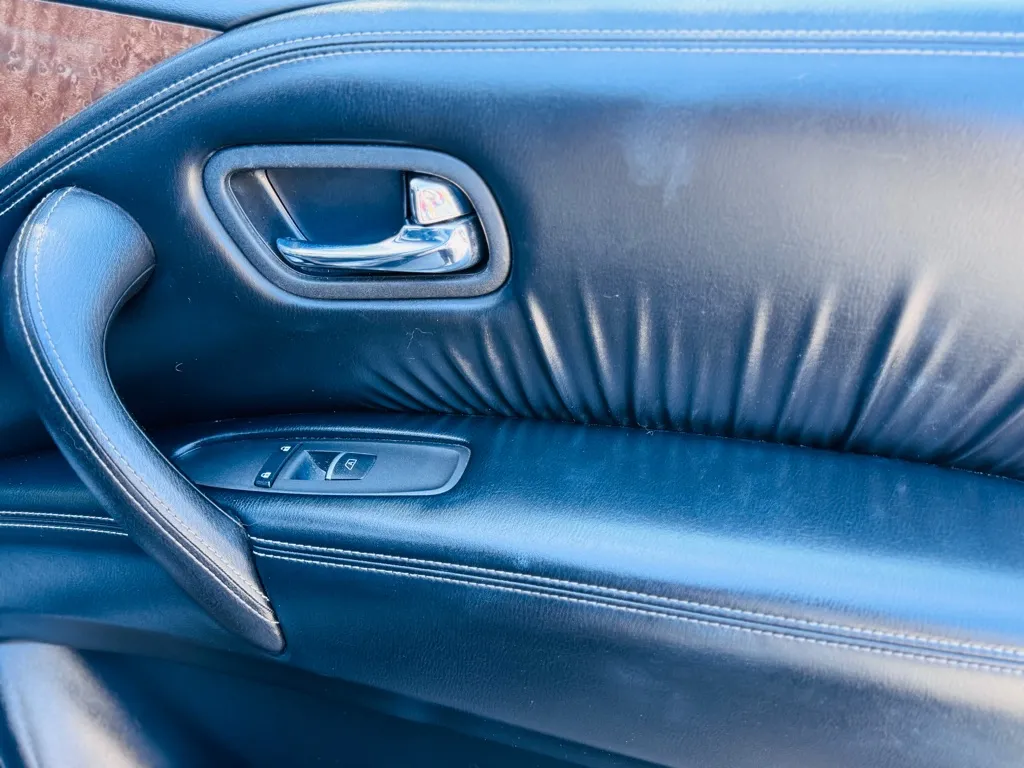 2017 Infiniti QX80 Base photo 26
