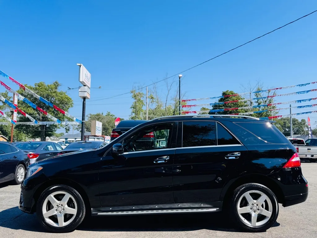 2015 Mercedes Benz ML 400 4MATIC photo 20