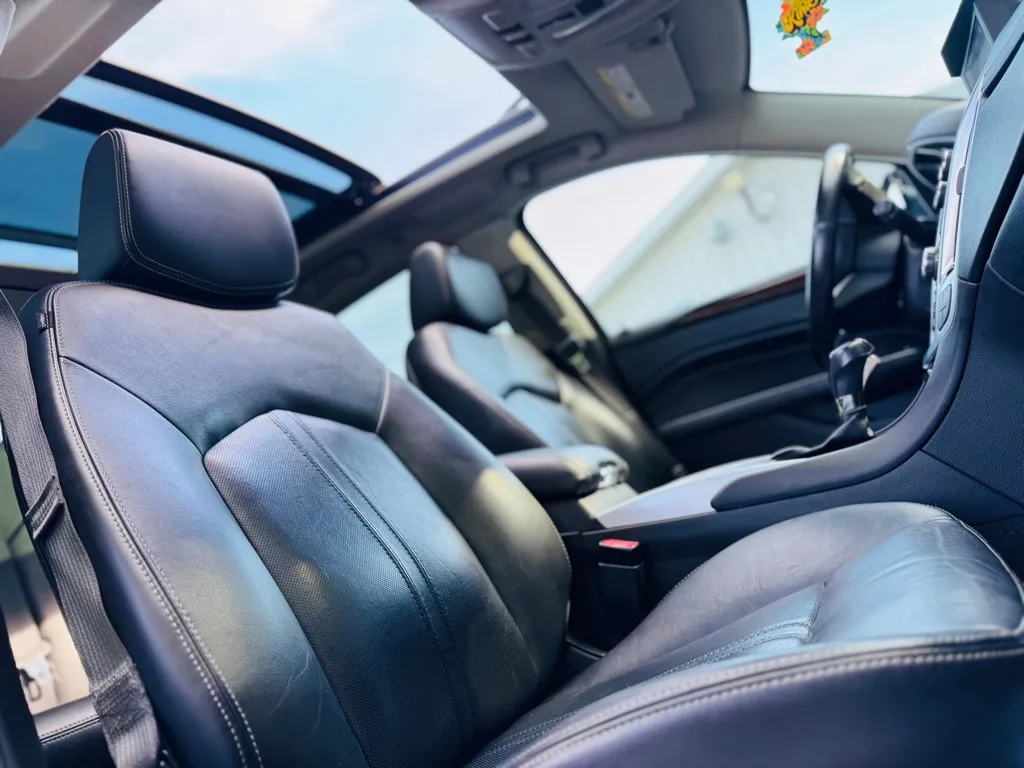 2012 Cadillac SRX Performance photo 31