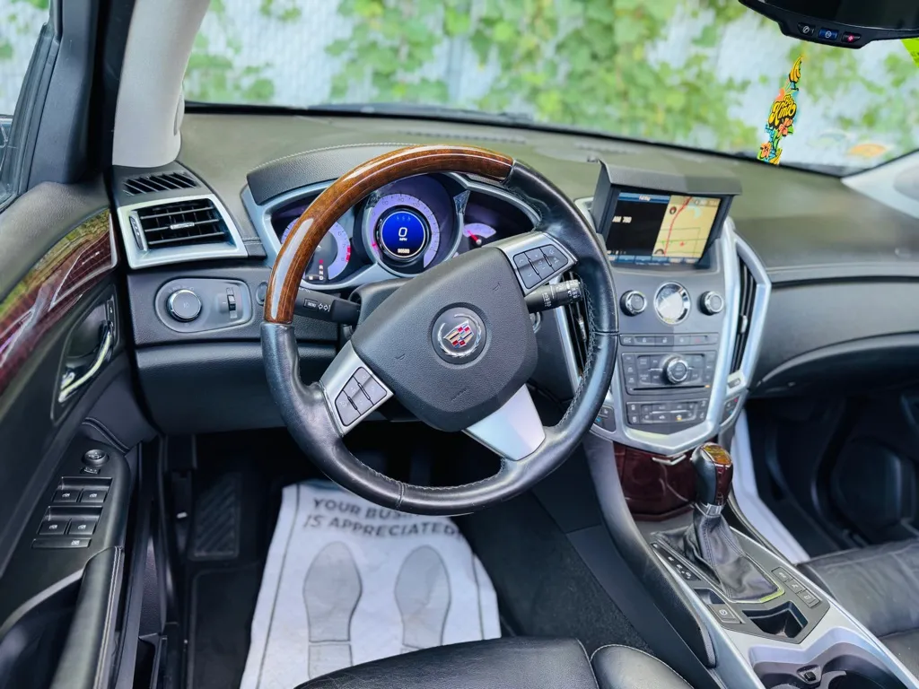 2012 Cadillac SRX Performance photo 9