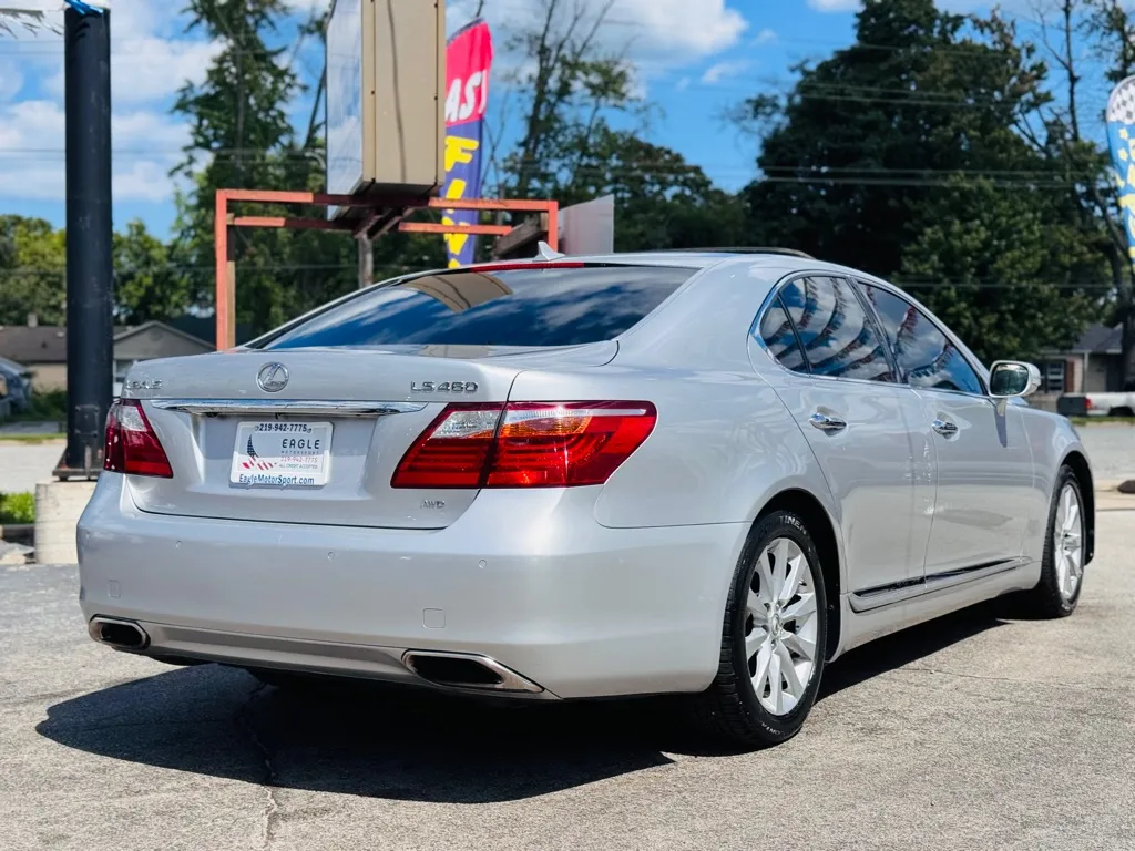 2010 Lexus LS 460 photo 19