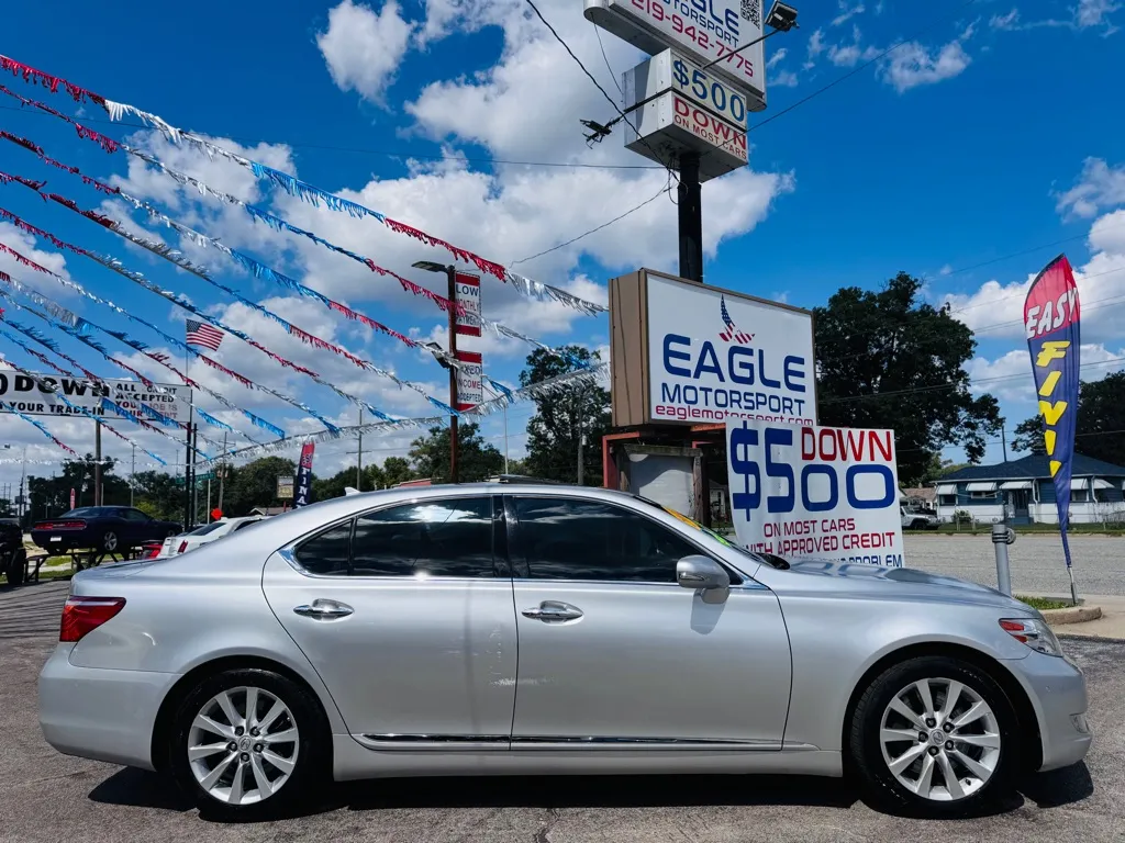 2010 Lexus LS 460 photo 3