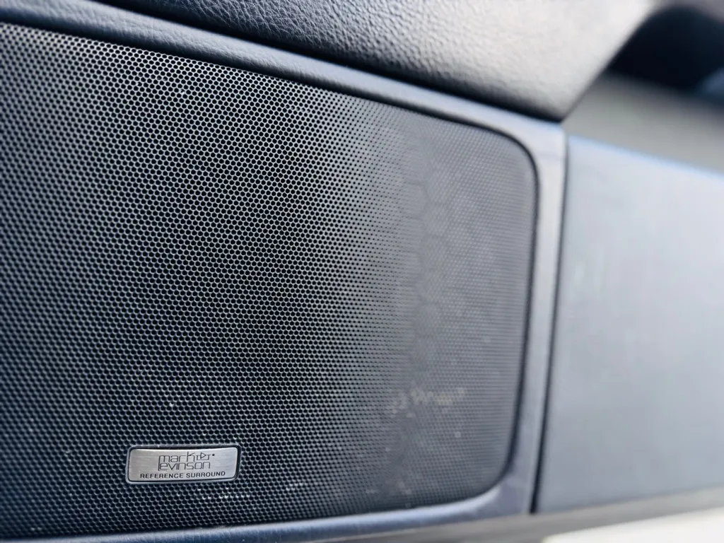 2010 Lexus LS 460 photo 9
