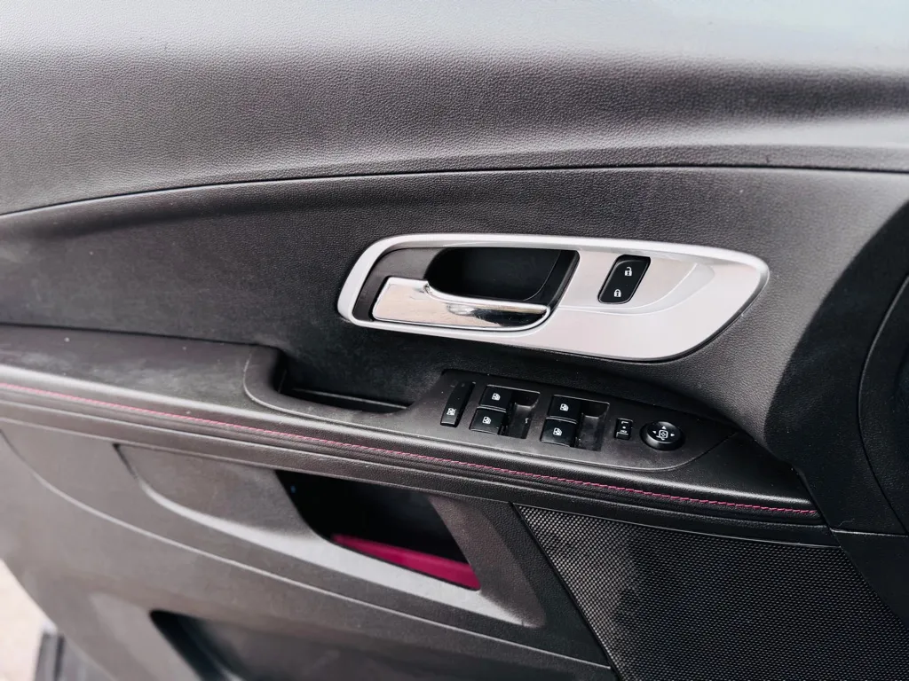 2014 Chevrolet Equinox LTZ photo 15