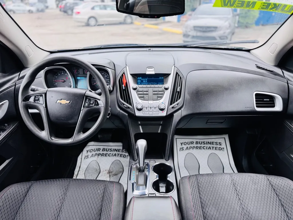 2015 Chevrolet Equinox LS photo 26