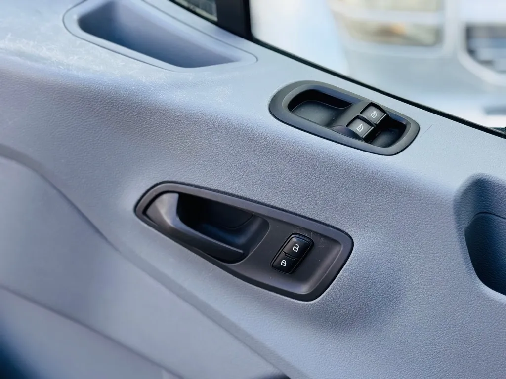 2015 Ford Transit Van photo 5