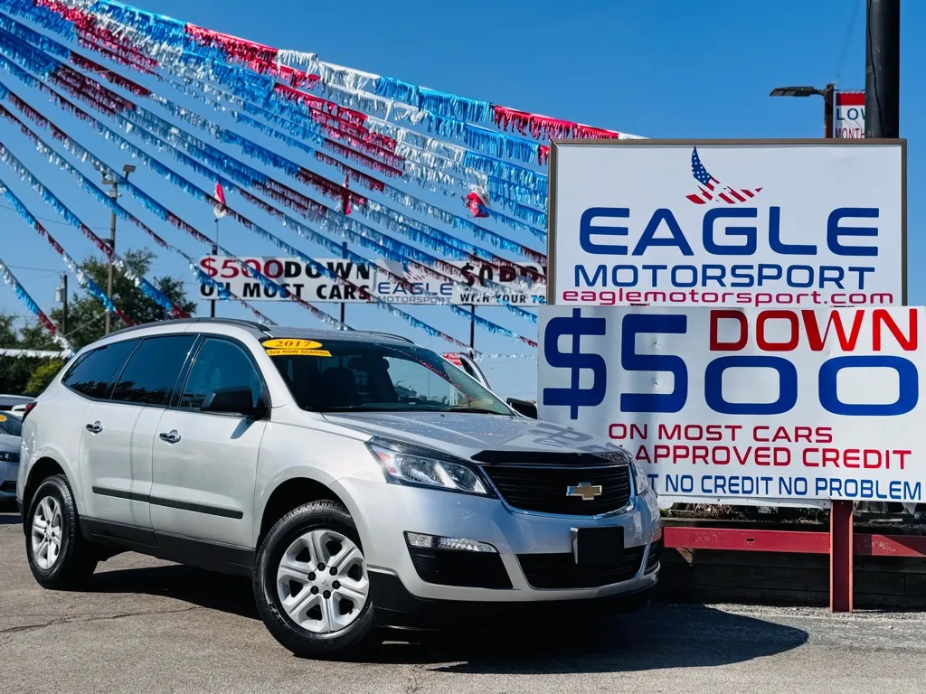 2017 CHEVROLET TRAVERSE LS