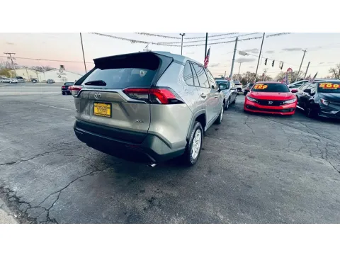 More photos of 2021 TOYOTA RAV4 XLE at NWI AUTO FINANCE Valparaiso, IN