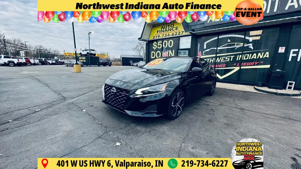 Black 2024 NISSAN ALTIMA SR for sale in Valparaiso, IN