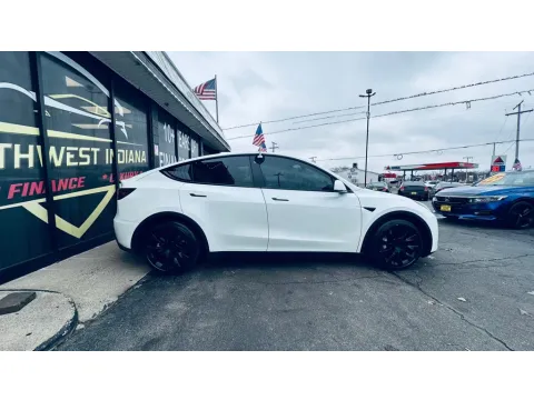 More photos of 2021 TESLA MODEL Y LONG RANGE at NWI AUTO FINANCE Valparaiso, IN