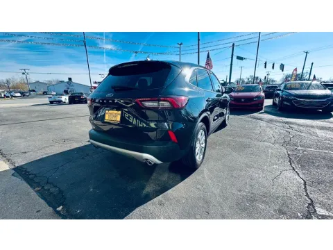 More photos of 2024 FORD ESCAPE ACTIVE at NWI AUTO FINANCE Valparaiso, IN