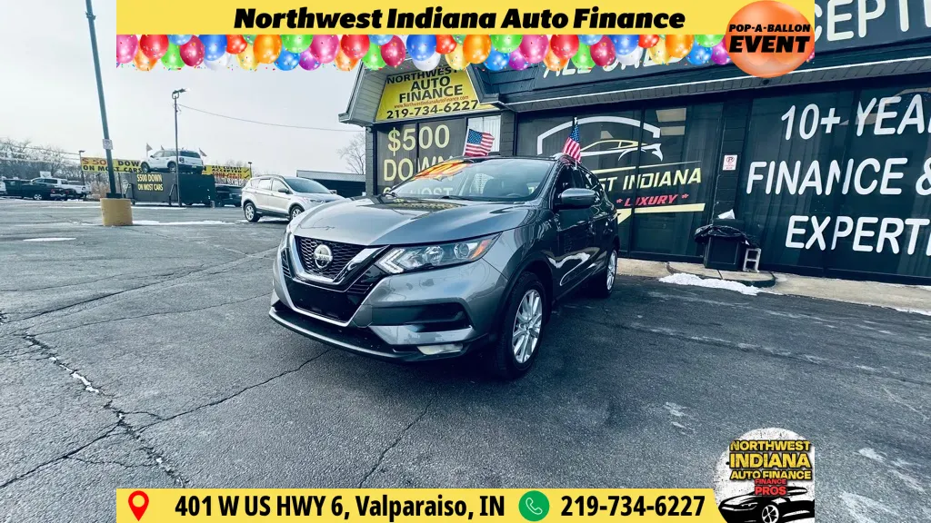 2022 Nissan Rogue Sport SV's photo