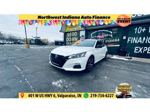 White 2022 NISSAN ALTIMA SR for sale in Valparaiso, IN