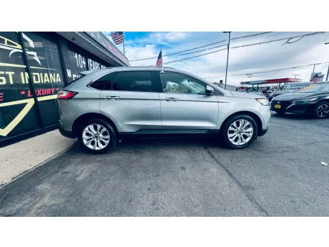 More photos of 2020 FORD EDGE TITANIUM at NWI AUTO FINANCE Valparaiso, IN