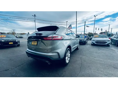 More photos of 2020 FORD EDGE TITANIUM at NWI AUTO FINANCE Valparaiso, IN