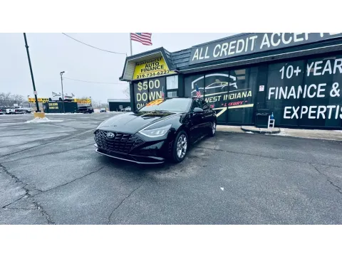 Black 2021 HYUNDAI SONATA SEL for sale in Valparaiso, IN