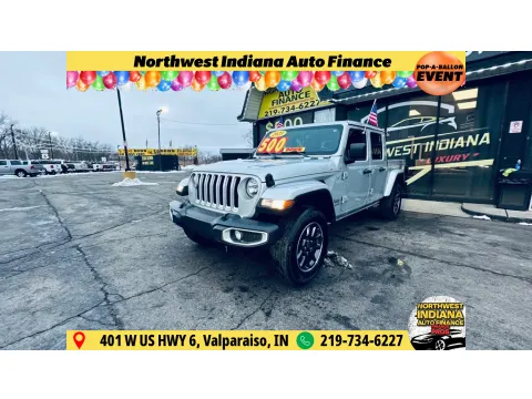Silver 2023 JEEP GLADIATOR OVERLAND for sale in Valparaiso, IN