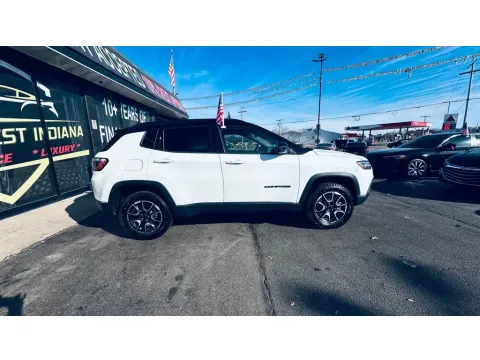 More photos of 2025 JEEP COMPASS TRAILHAWK at NWI AUTO FINANCE Valparaiso, IN