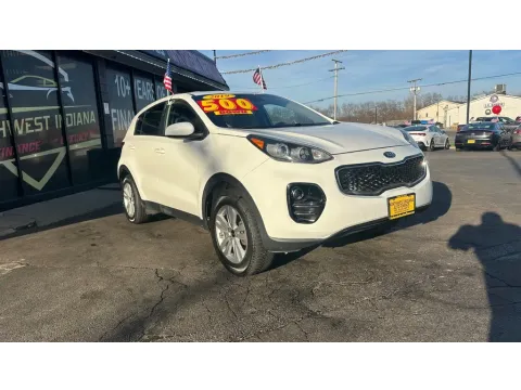 White 2019 KIA SPORTAGE LX for sale in Valparaiso, IN