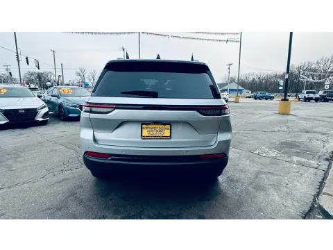 More photos of 2024 JEEP GRAND CHEROKEE LAREDO at NWI AUTO FINANCE Valparaiso, IN