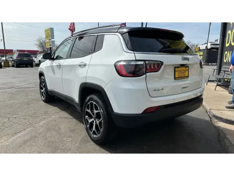 More photos of 2025 JEEP COMPASS LIMITED at NWI AUTO FINANCE Valparaiso, IN