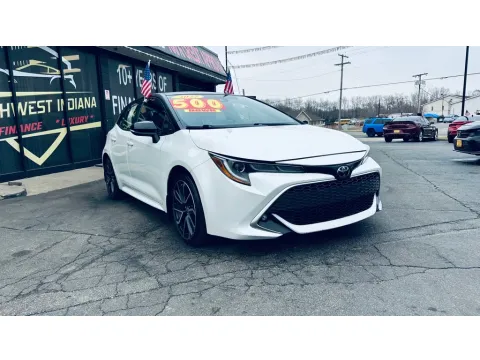 White 2022 TOYOTA COROLLA HATCHBA XSE for sale in Valparaiso, IN