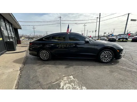 Photos of 2023 HYUNDAI SONATA LIMITED HYBRID for sale in Valparaiso, IN at NWI AUTO FINANCE Valparaiso