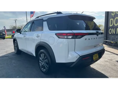 More photos of 2022 NISSAN PATHFINDER SV at NWI AUTO FINANCE Valparaiso, IN