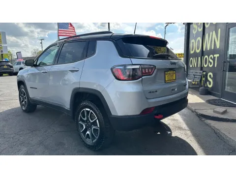 More photos of 2025 JEEP COMPASS TRAILHAWK at NWI AUTO FINANCE Valparaiso, IN