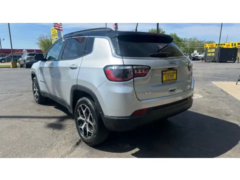 More photos of 2025 JEEP COMPASS LIMITED at NWI AUTO FINANCE Valparaiso, IN