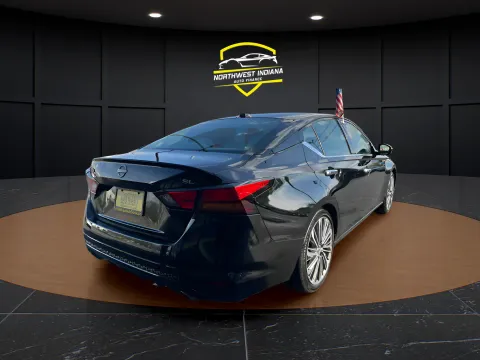 More photos of 2023 NISSAN ALTIMA SL at NWI AUTO FINANCE Valparaiso, IN