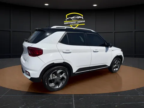 More photos of 2022 HYUNDAI VENUE SEL at NWI AUTO FINANCE Valparaiso, IN