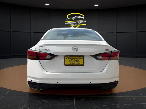 More photos of 2023 NISSAN ALTIMA SR at NWI AUTO FINANCE Valparaiso, IN