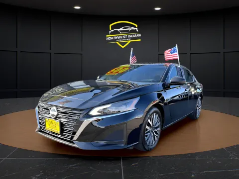 Black 2025 NISSAN ALTIMA SV for sale in Valparaiso, IN