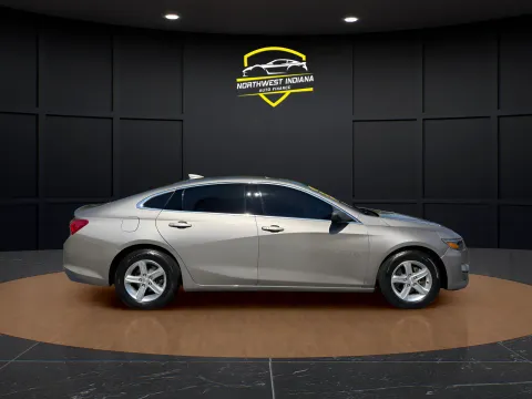 More photos of 2022 CHEVROLET MALIBU LT at NWI AUTO FINANCE Valparaiso, IN