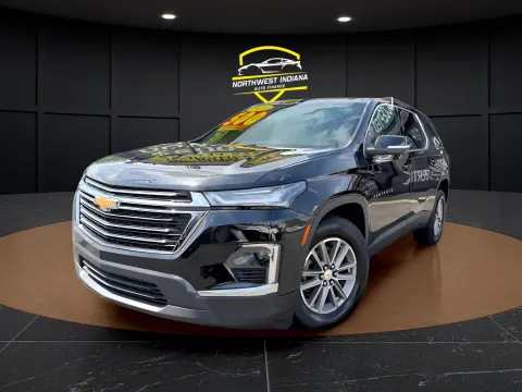 Black 2023 CHEVROLET TRAVERSE LT for sale in Valparaiso, IN