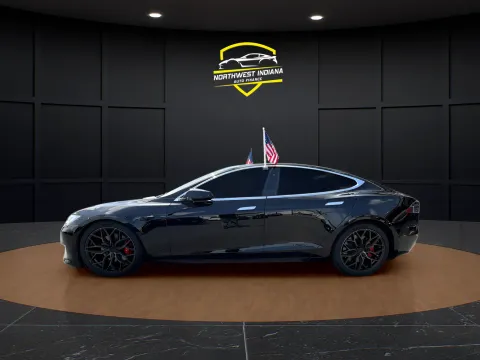 More photos of 2021 TESLA MODEL S PERFORMANCE at NWI AUTO FINANCE Valparaiso, IN